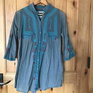BIYA Embroidery Shirt